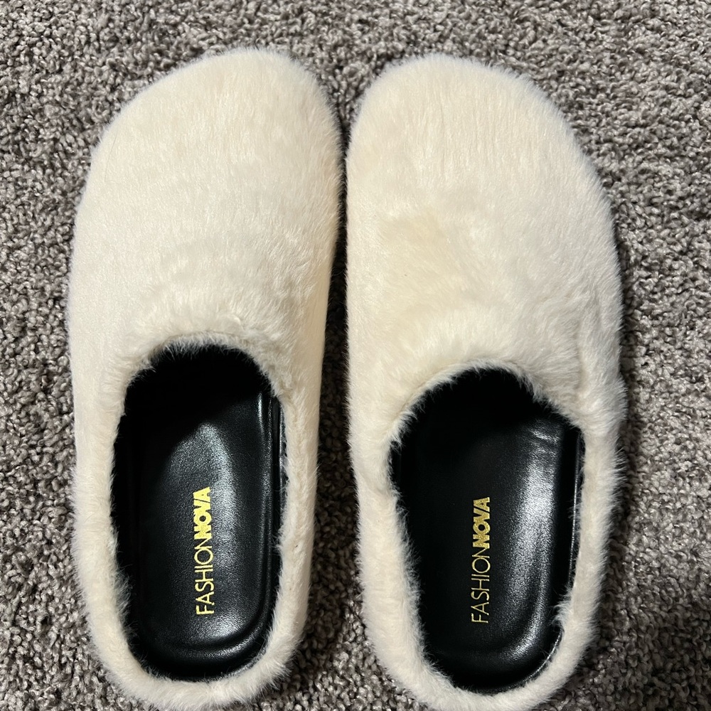 Fashion Nova Mules